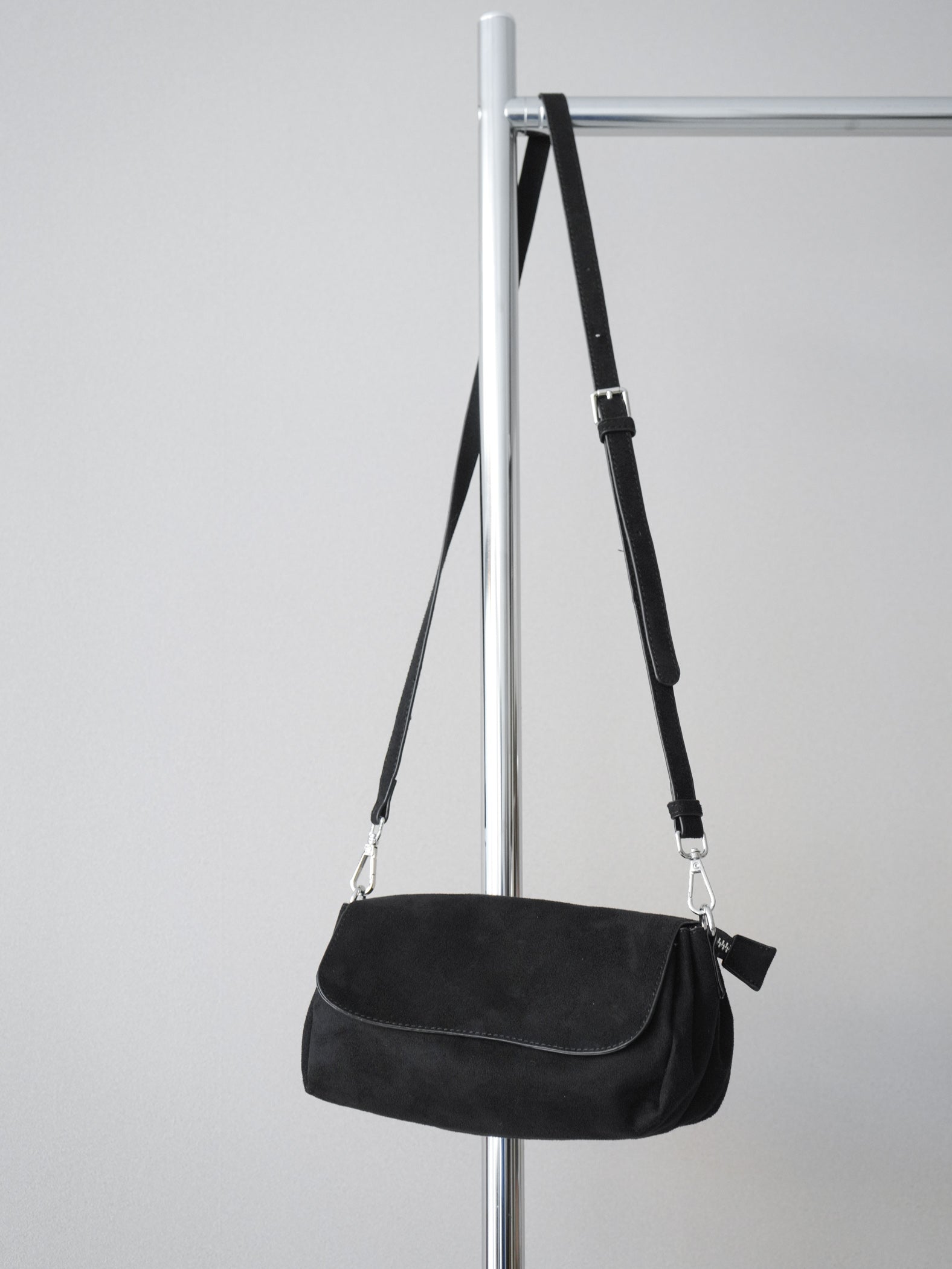 予約]2WAYショルダースエードミニBAG/black – Lumier