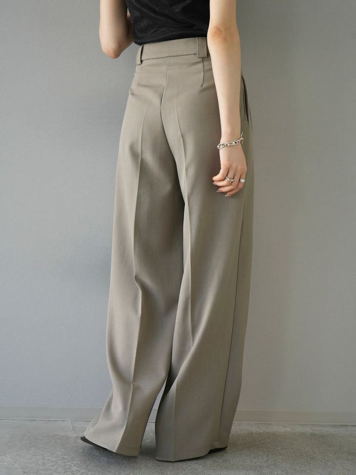 [Pre-order] 3-pleat wide pants/beige