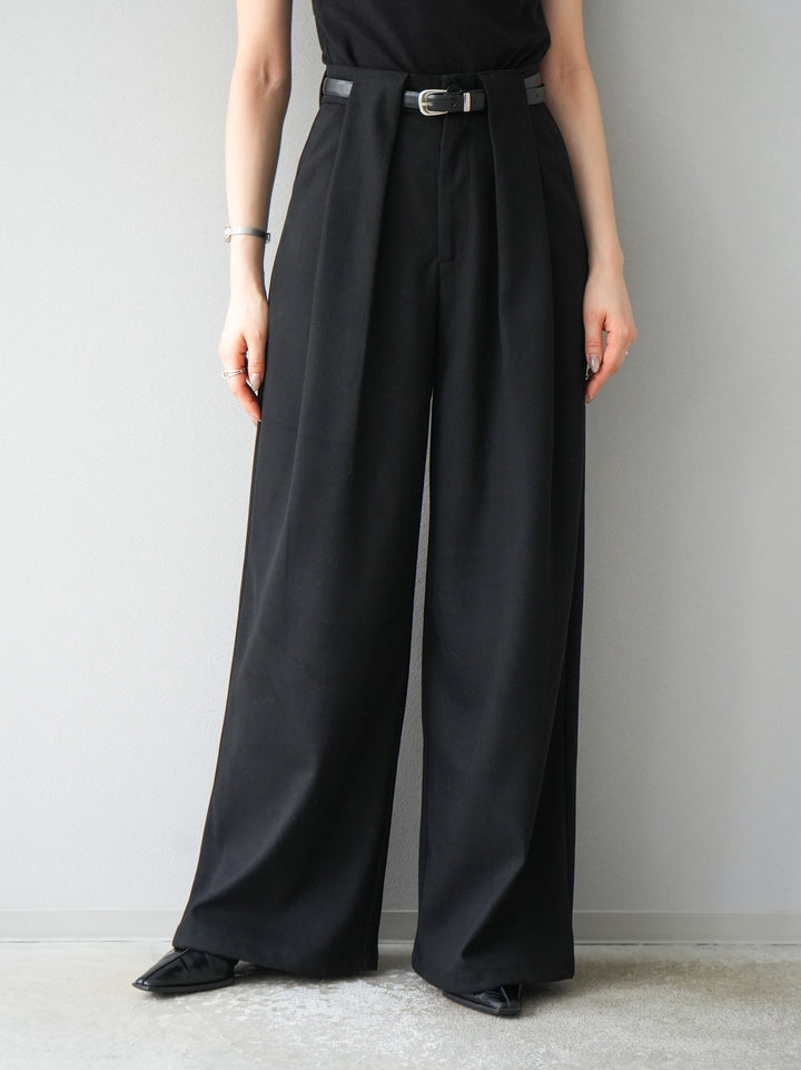 【預購】繫腰帶羊毛觸感寬褲/黑