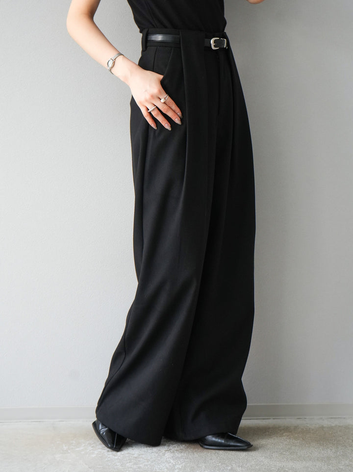 【預購】繫腰帶羊毛觸感寬褲/黑
