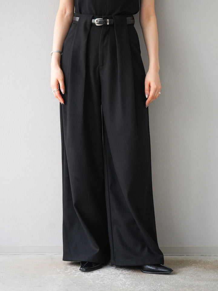 【預購】繫腰帶羊毛觸感寬褲/黑
