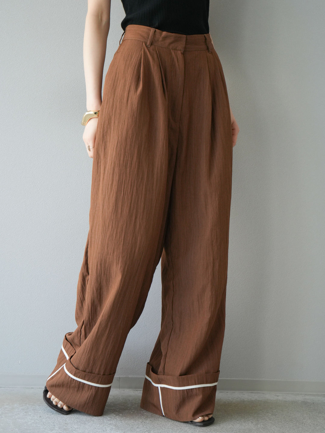 【預購】仿麻下擺寬褲/棕色