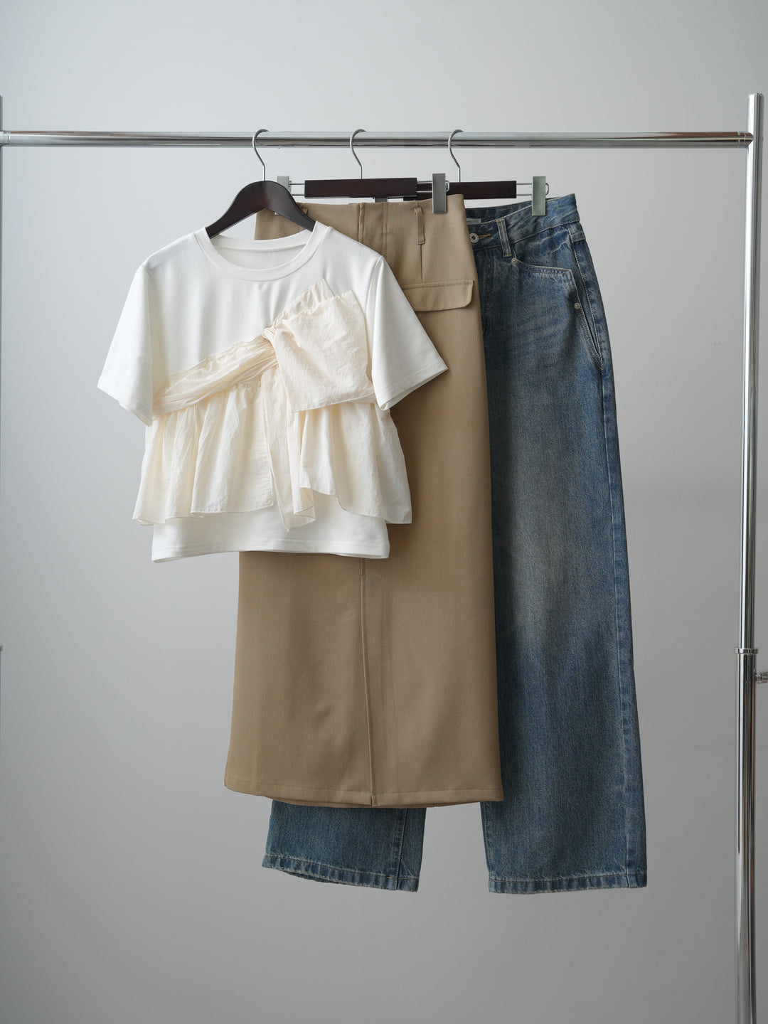 【着回しセット】[SET]ナイロンドッキングツイストTEE +クレープデシンフラップ付きストレートスカート+ストーンウォッシュルーズフィットデニム(3set)