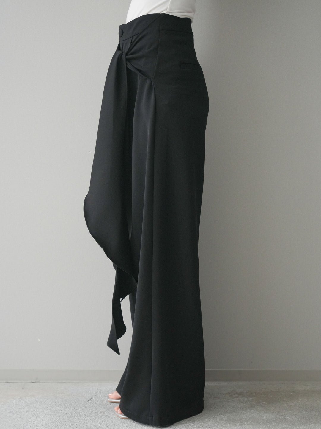 [予約]ラッフルベルトワイドパンツ/black