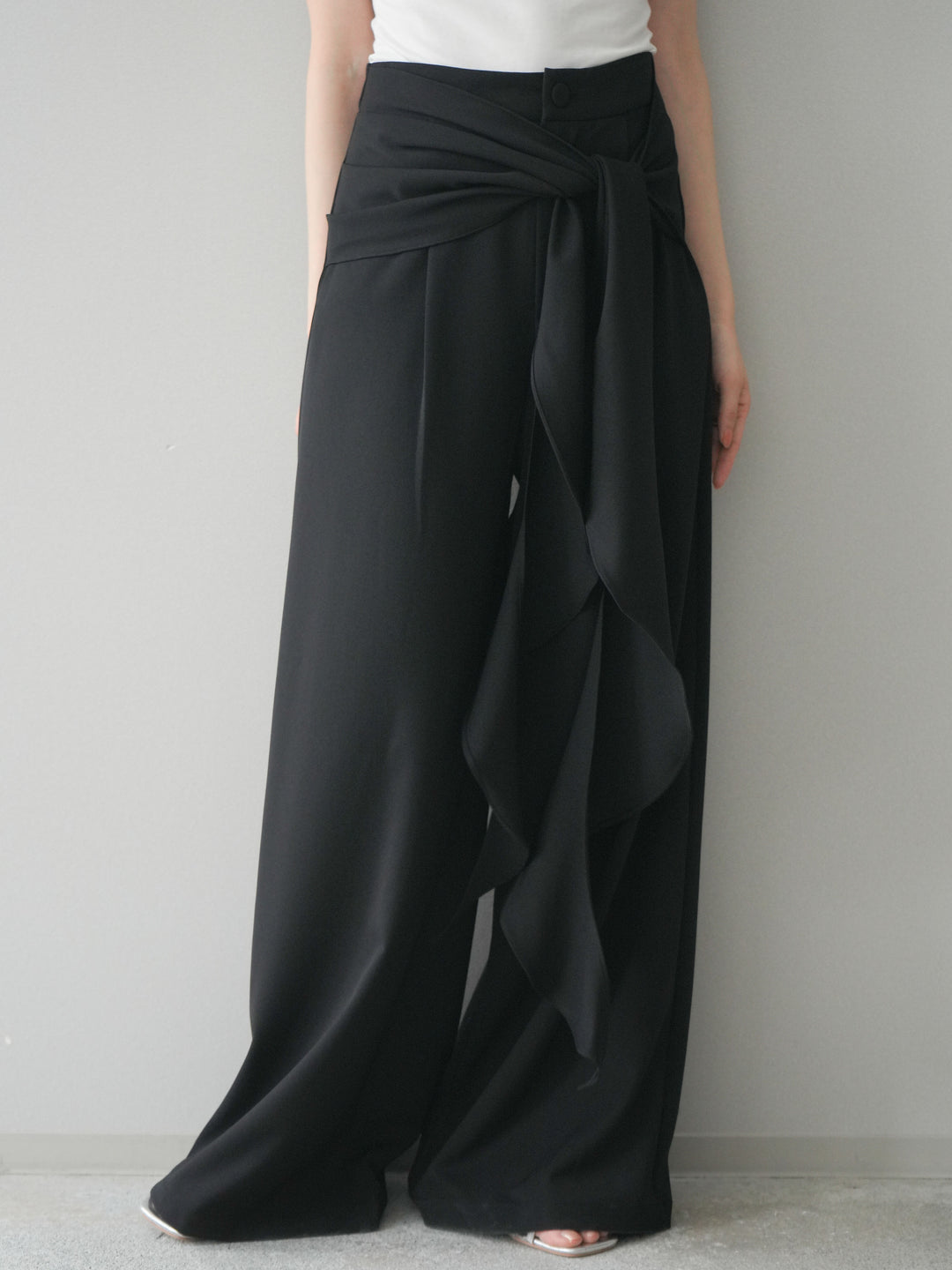 [予約]ラッフルベルトワイドパンツ/black