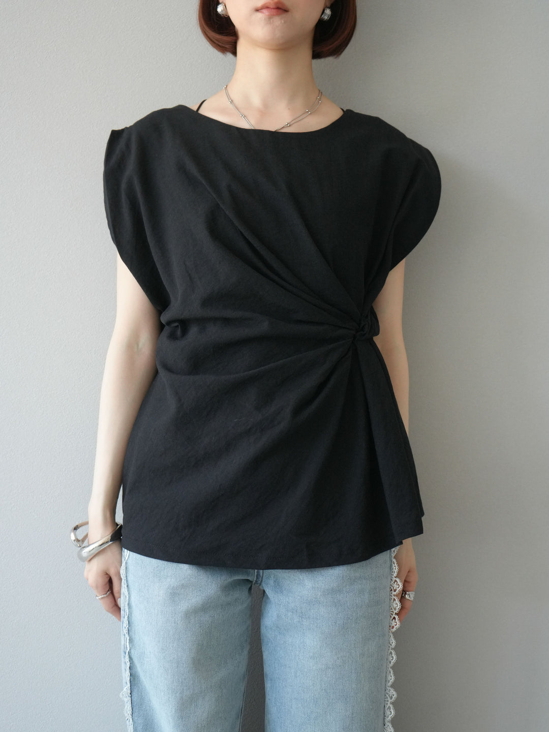 [予約]サイドツイストフレンチトップス/ブラック