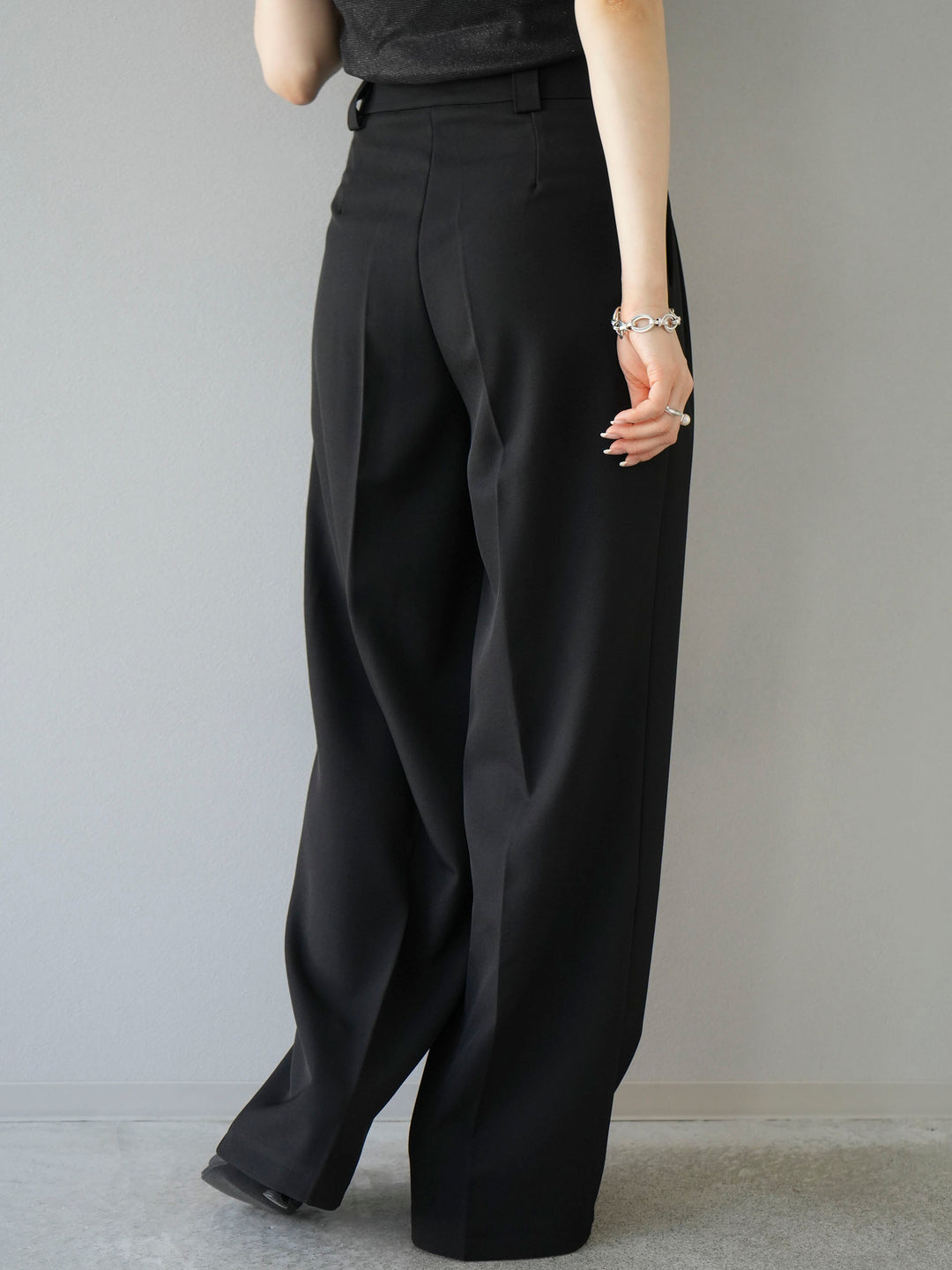 [Pre-order] 3-pleat wide pants/black