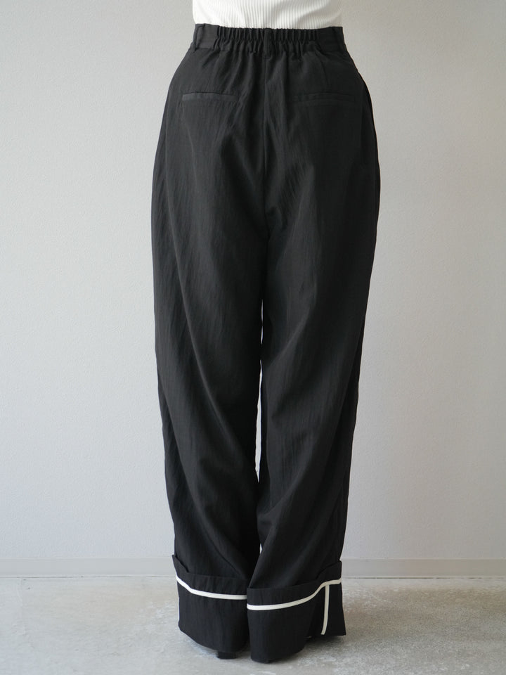 【預購】仿亞麻下擺迴力寬褲/黑色