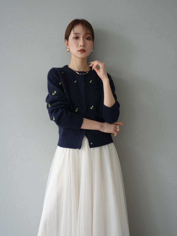 [予約]フラワー刺繍ニットカーディガン/ネイビー