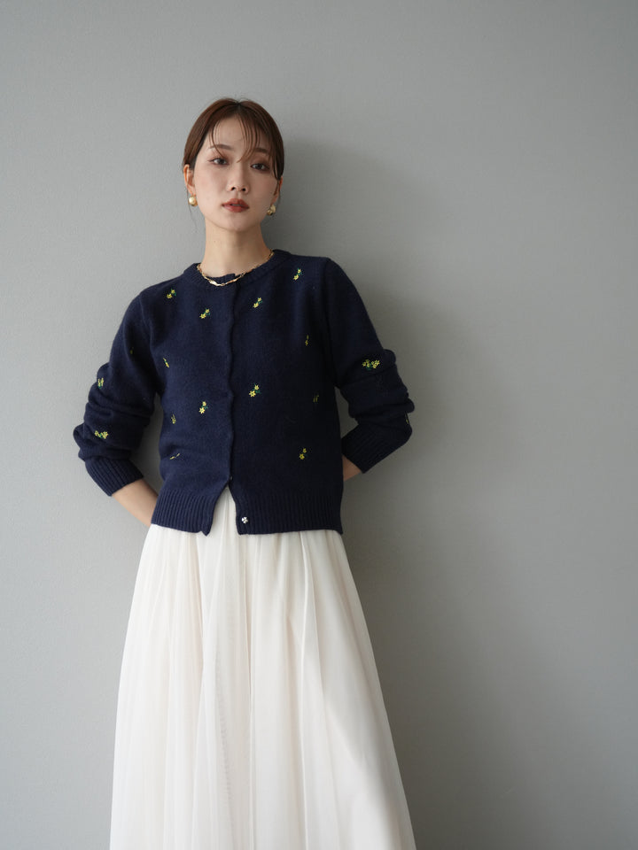 [予約]フラワー刺繍ニットカーディガン/ネイビー