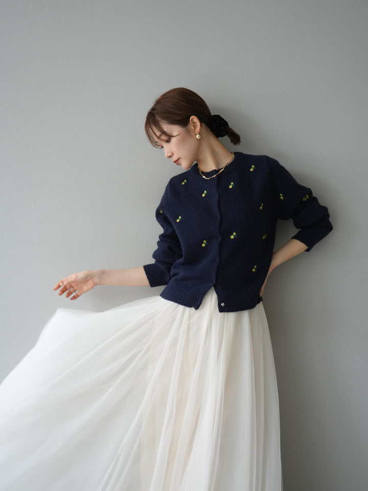 [予約]フラワー刺繍ニットカーディガン/ネイビー