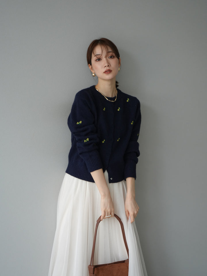 [予約]フラワー刺繍ニットカーディガン/ネイビー