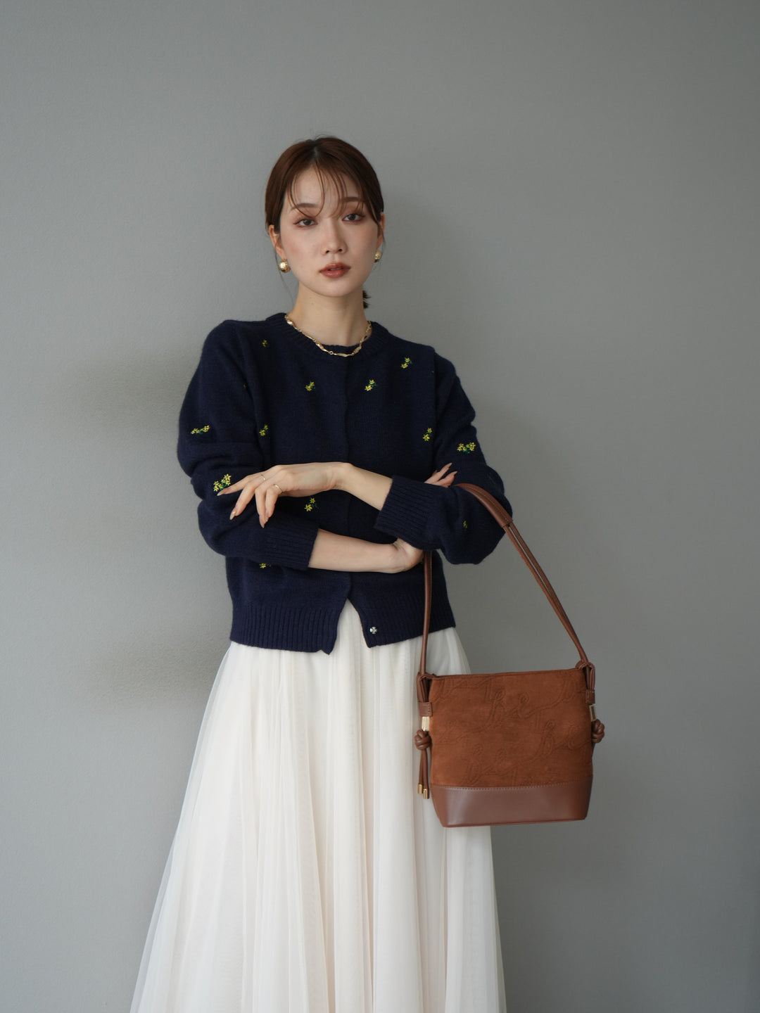 [予約]フラワー刺繍ニットカーディガン/ネイビー