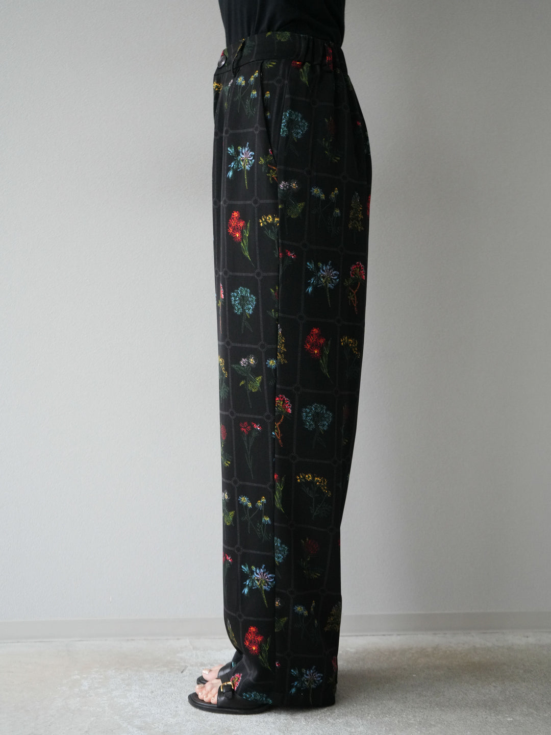 [予約]パッチワークフラワープリントイージーパンツ/ブラック