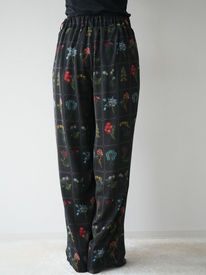 [予約]パッチワークフラワープリントイージーパンツ/ブラック