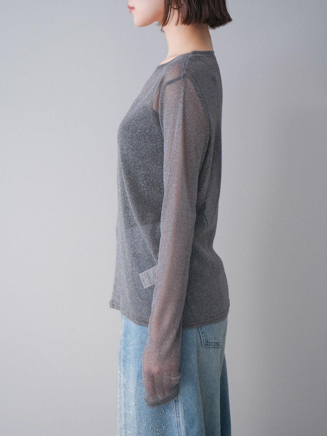 [予約]ラメシアークルーネックトップス/charcoal