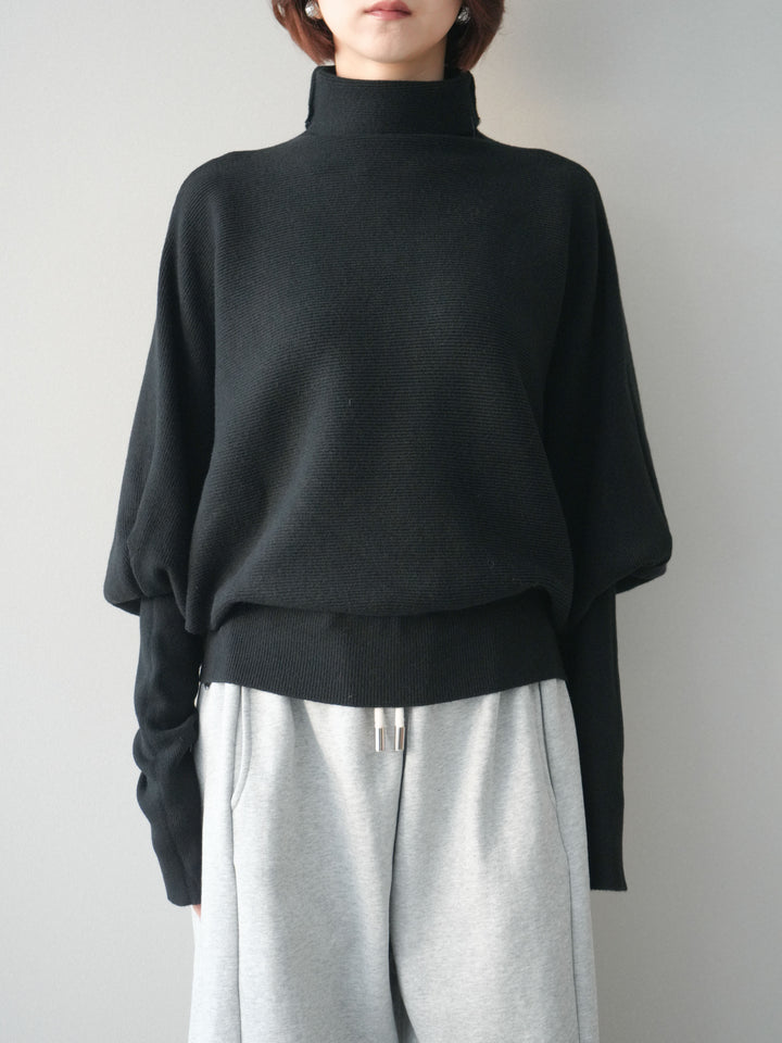 [予約]ボリュームドルマンタートルニットプルオーバー/black