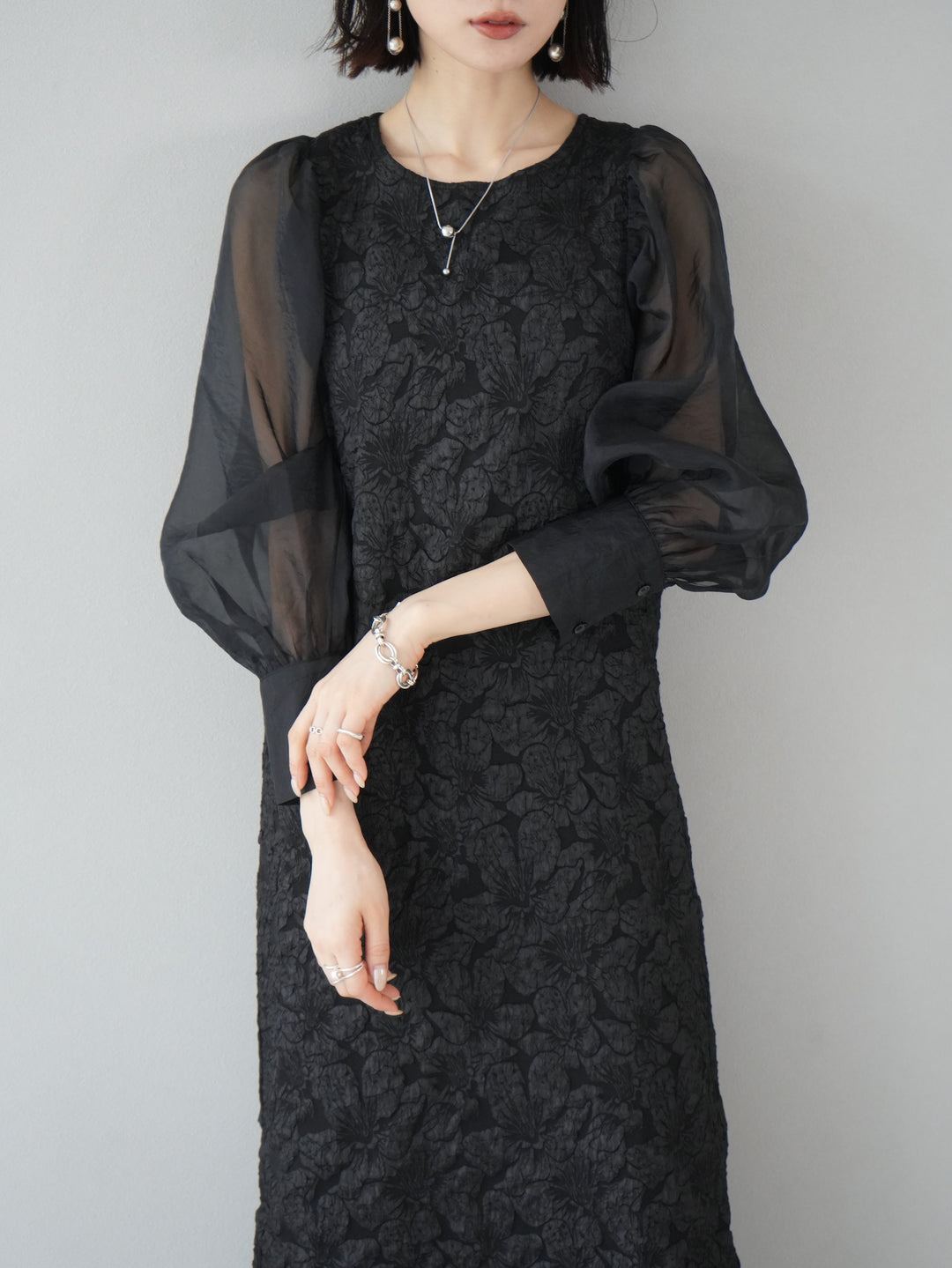 [Pre-order] Puffy Jacquard Tulle Sleeve Dress/Black x Black