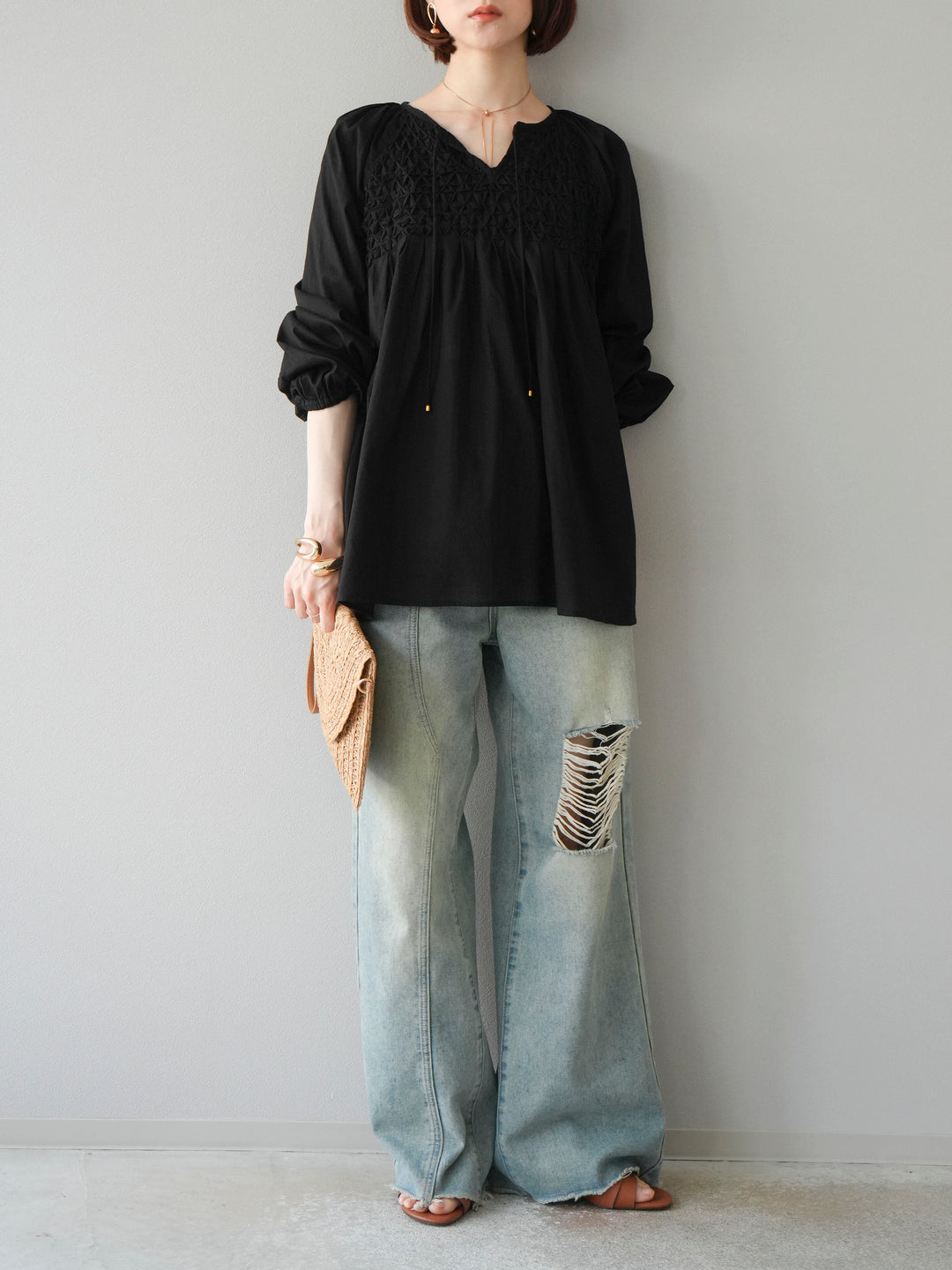 [予約]インド製キャンブリックボイル スモッキングブラウス/ブラック