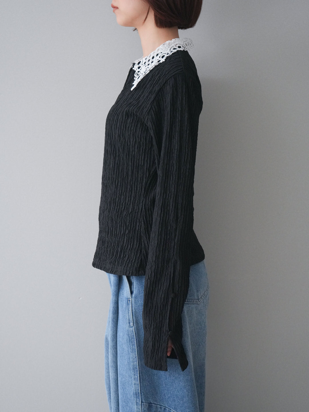 [予約]袖スリットレースカラートップス/black