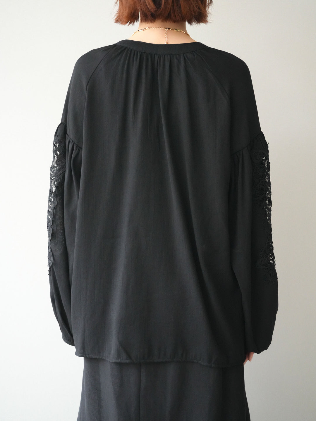 [予約]レーススリーブスキッパーブラウス/black
