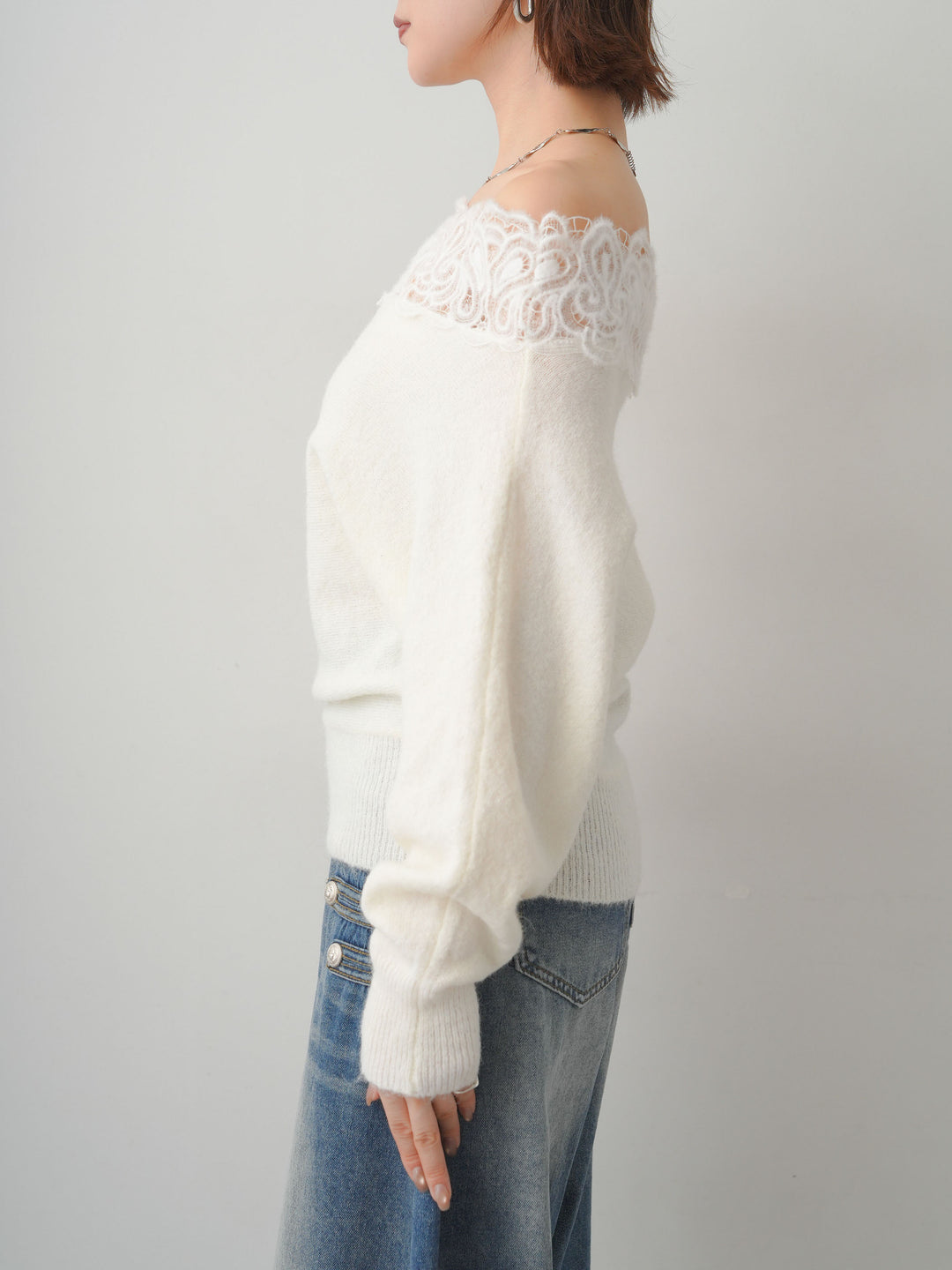 [予約]ショルダーレースオフショルニットトップス/white