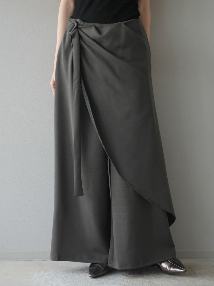 [予約]ラップデザインポンチワイドパンツ/charcoal