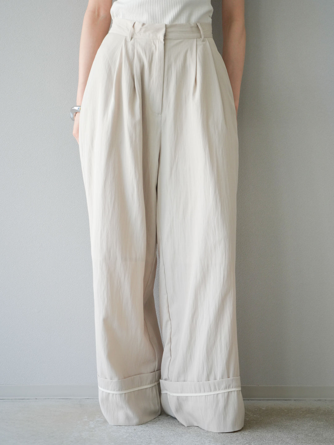 【預購】仿麻下擺寬褲/米白色