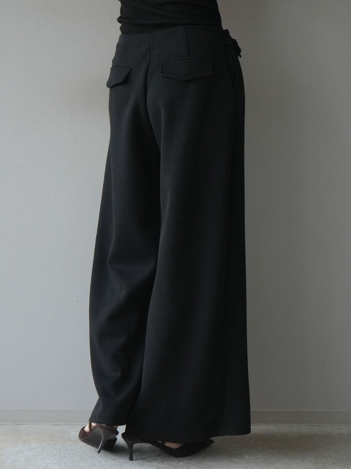 [予約]ラップデザインポンチワイドパンツ/black