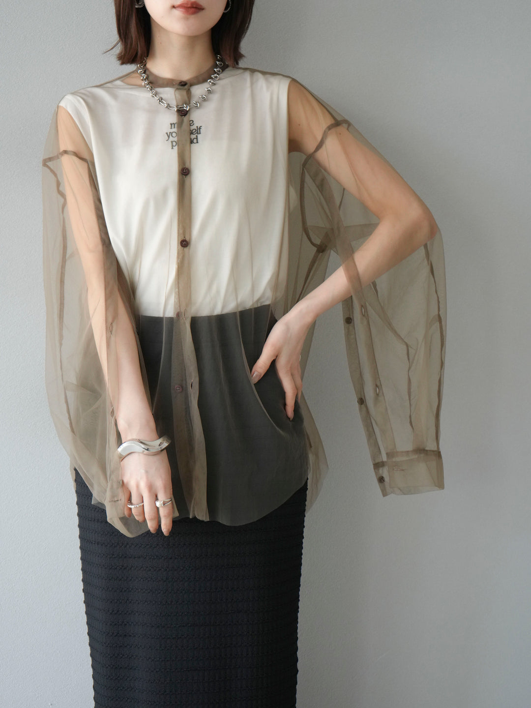 [予約]ロゴ刺繍ノースリートップス/オフ