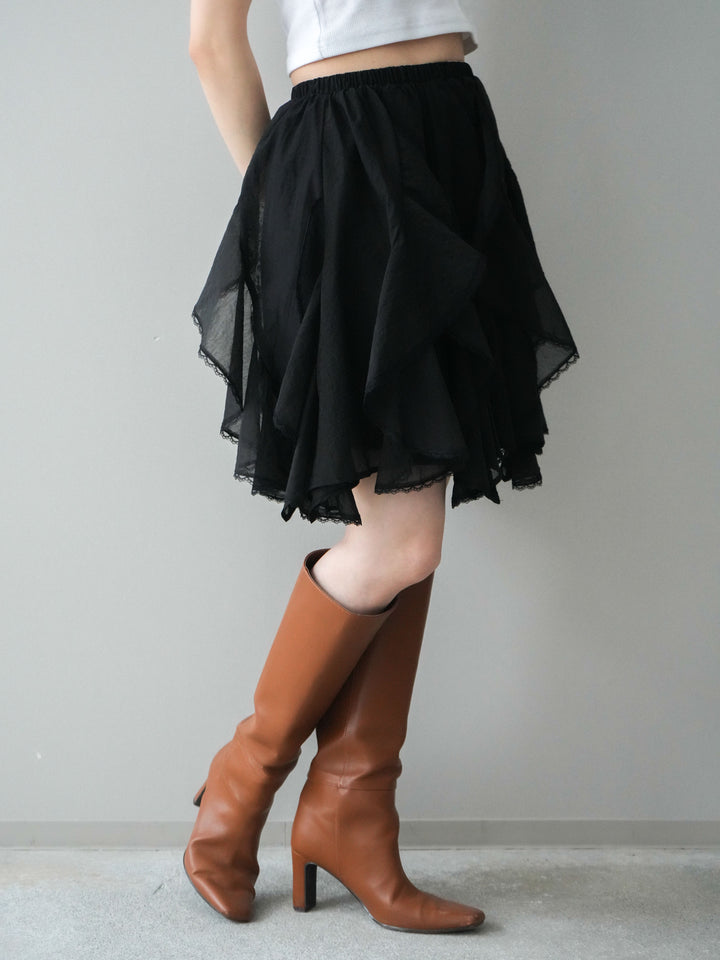 [予約]ラッフルレースミニスカート/black