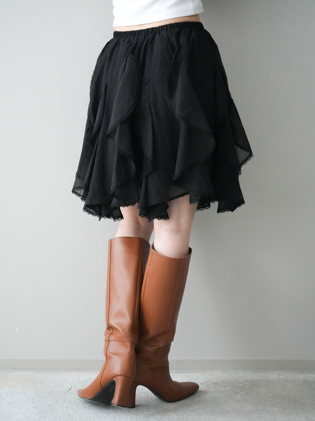 [予約]ラッフルレースミニスカート/black