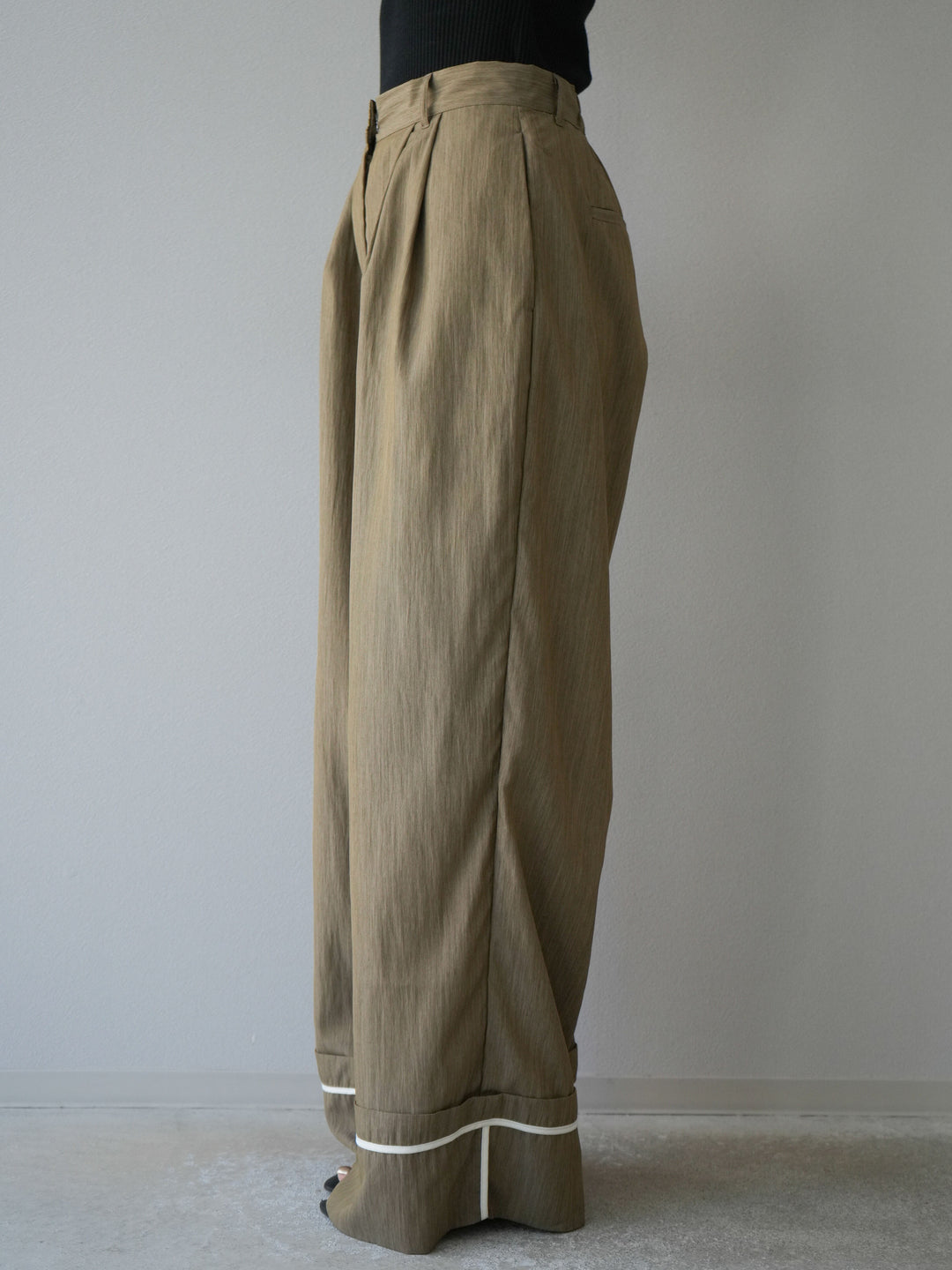 [予約]リネンライク裾リターンワイドパンツ/グレージュ