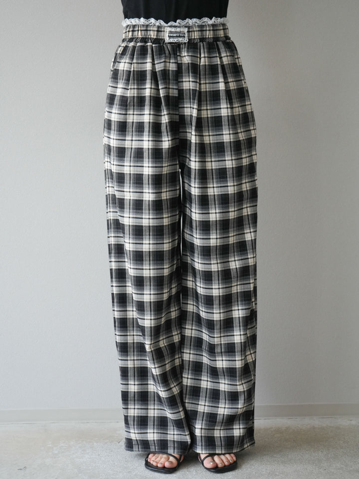 【預購】蕾絲層疊格紋寬褲/黑