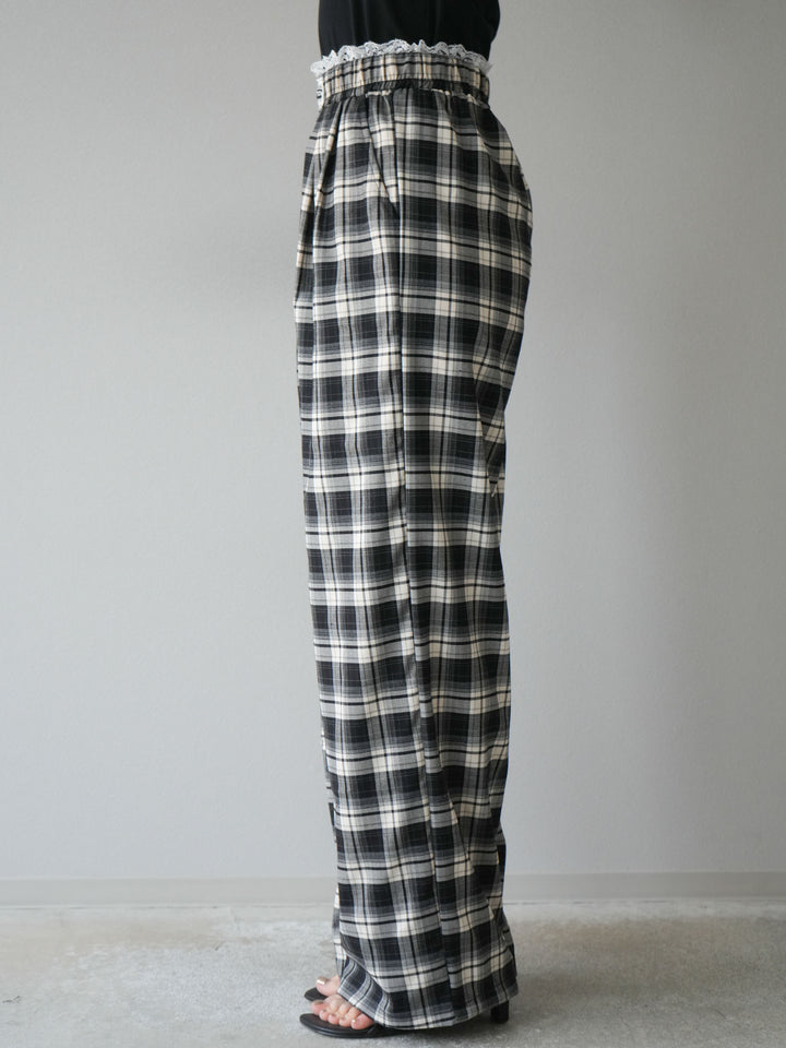 【預購】蕾絲層疊格紋寬褲/黑
