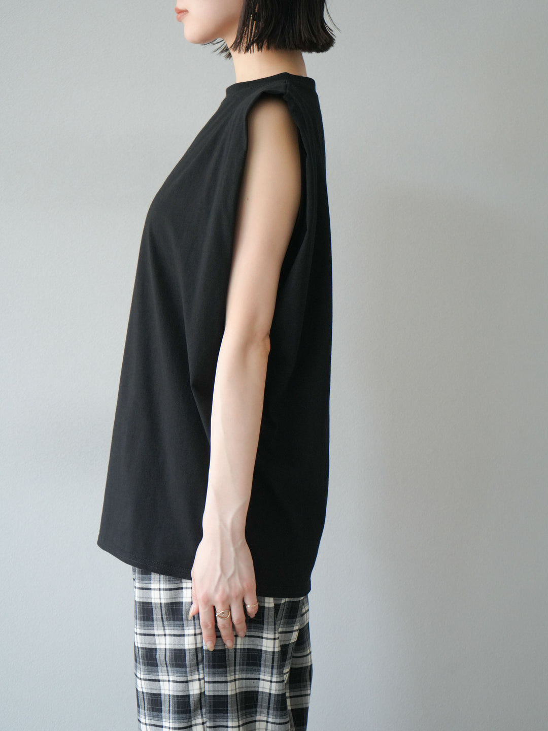 [予約]ショルダータックフレンチスリーブプルオーバー/ブラック