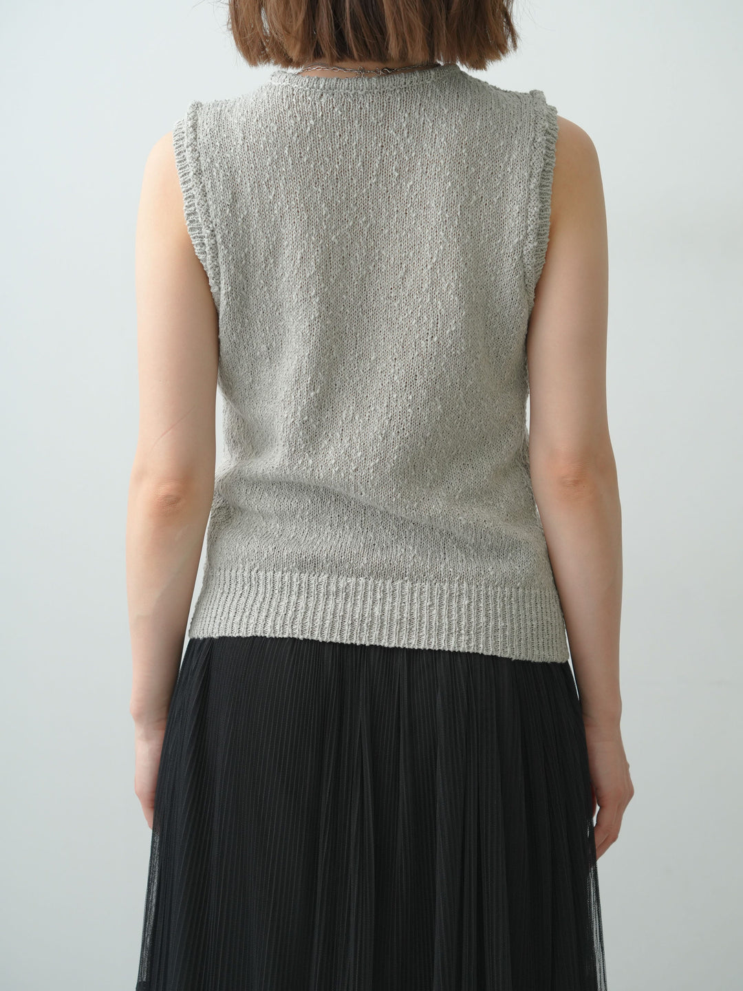 [予約]アウトリンキングノースリニットトップス/gray