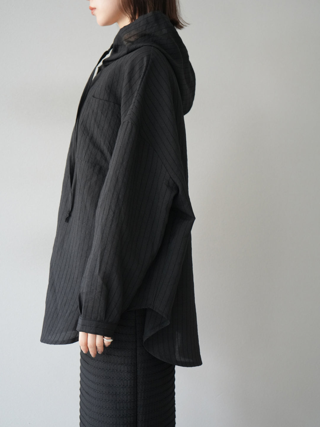 [予約]ワッシャーストライプフーディーシャツ/ブラック