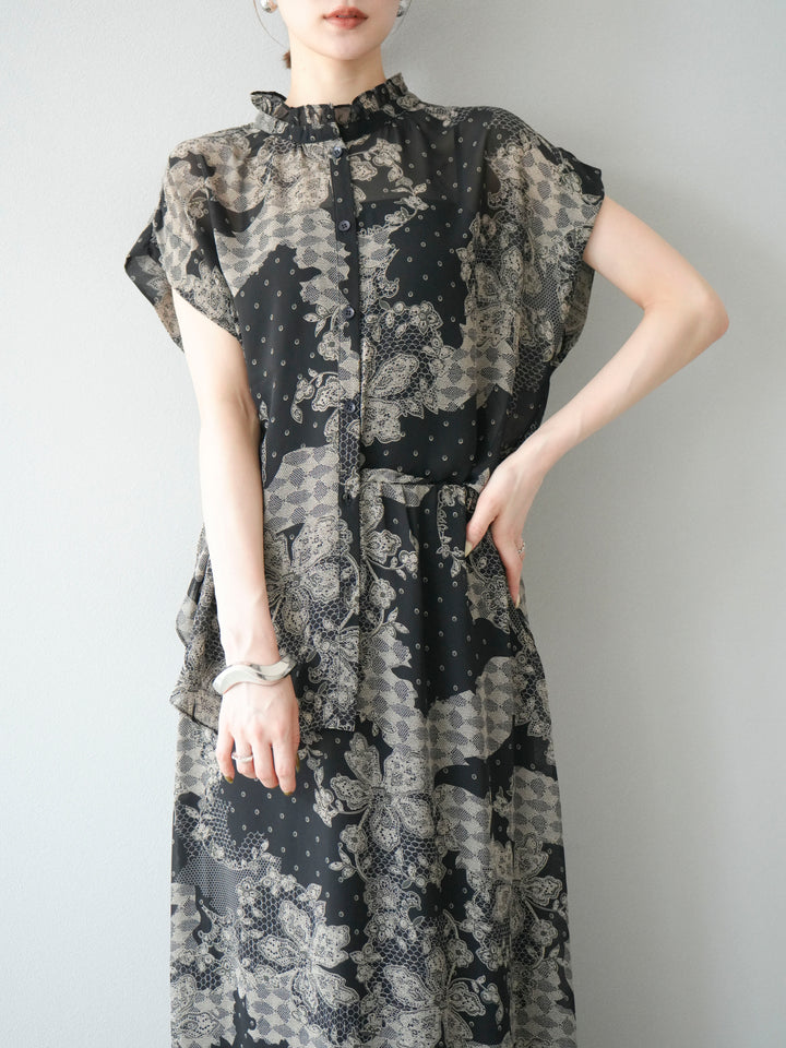 [予約]フラワーパターンフレンチスリーブブラウス/ブラック