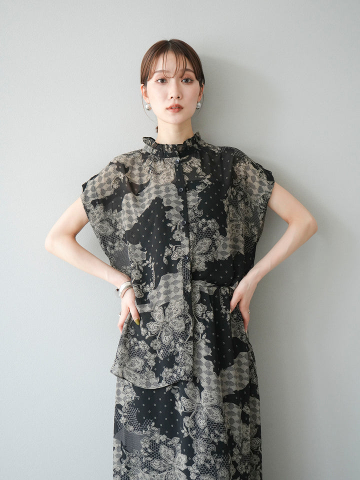 [予約]フラワーパターンフレンチスリーブブラウス/ブラック