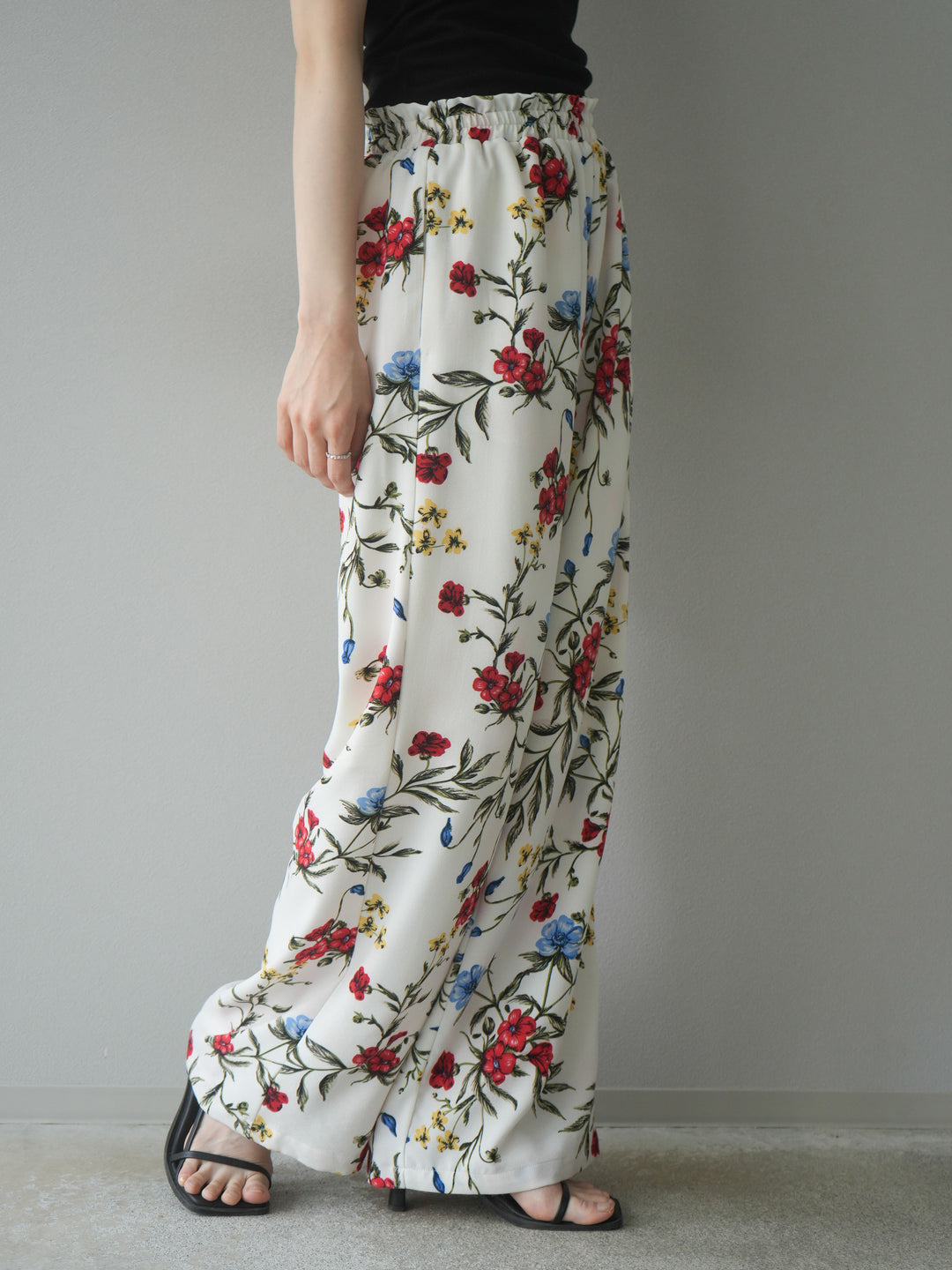 【預購】植物圖案休閒褲/米白色