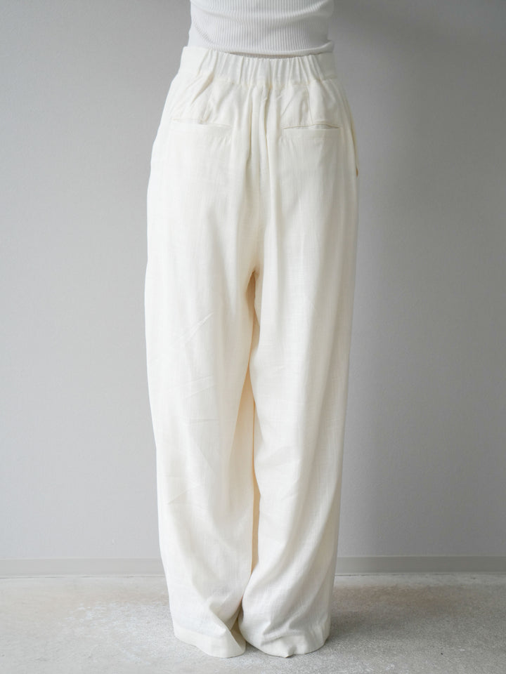 【預購】淺亞麻不對稱寬褲/可脫