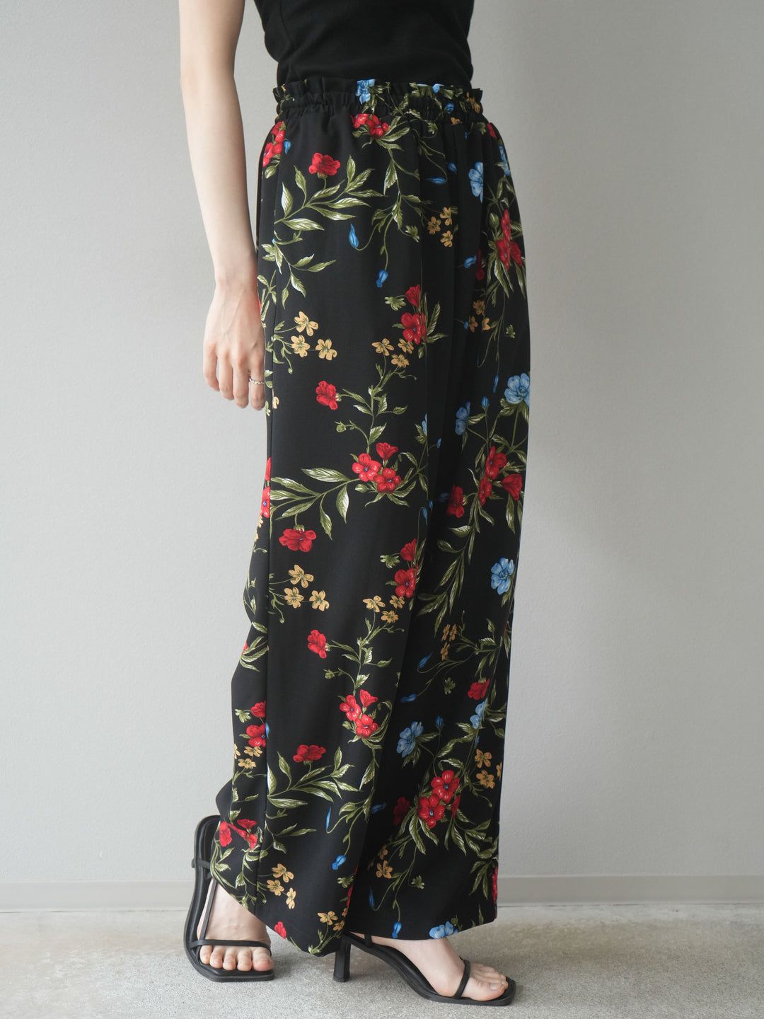 【預購】植物圖案休閒褲/黑色