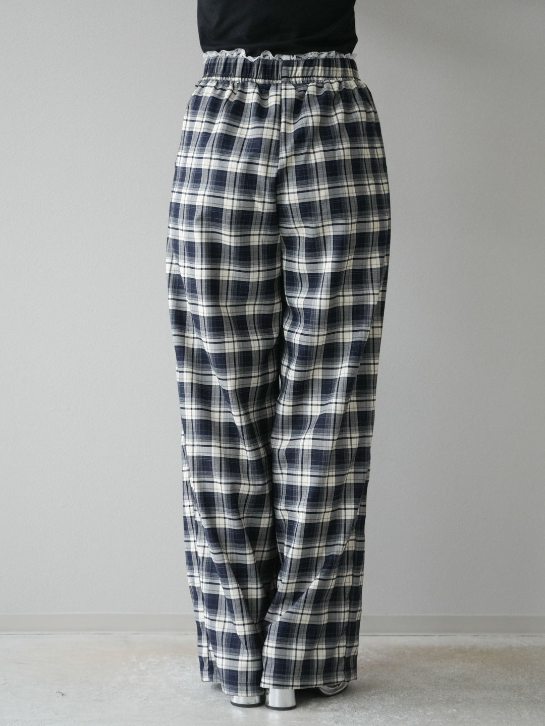 【預購】蕾絲層疊格紋寬褲/藏青色