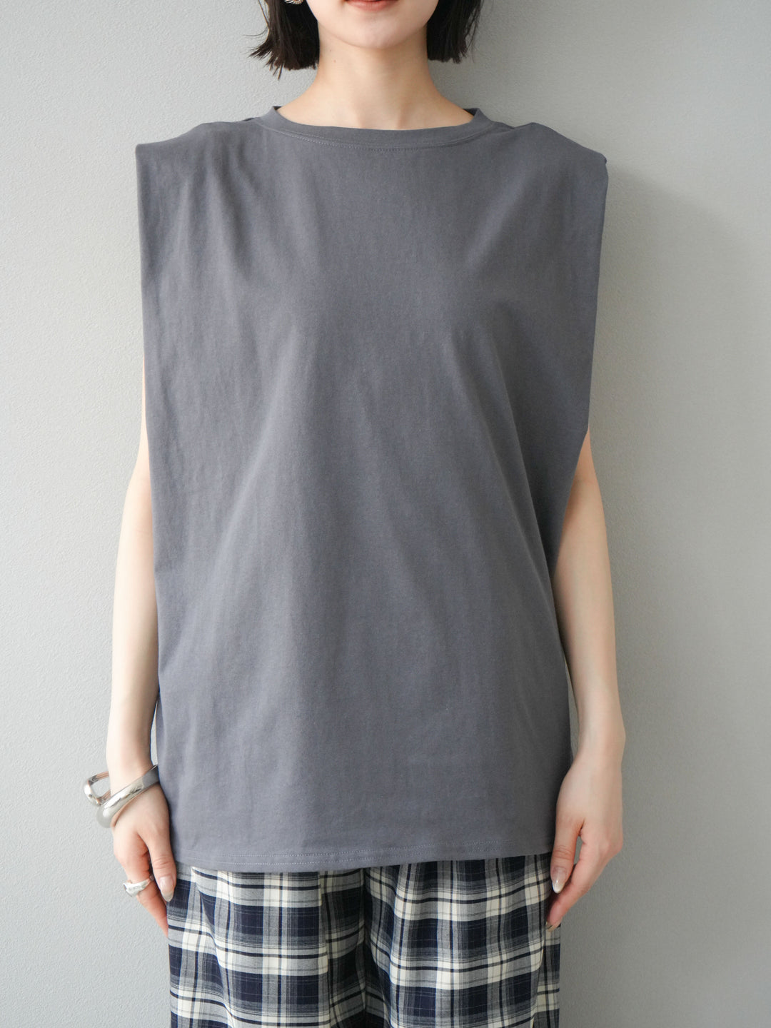 【預購】肩部褶皺法式袖套頭衫/黑色