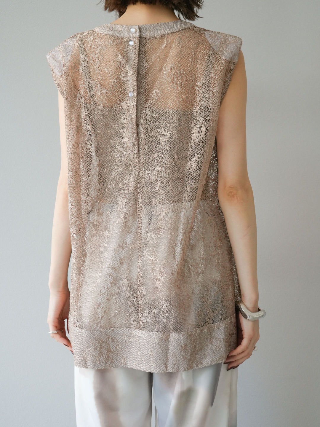 [予約]シャイニーレースプルオーバー/ブラウン