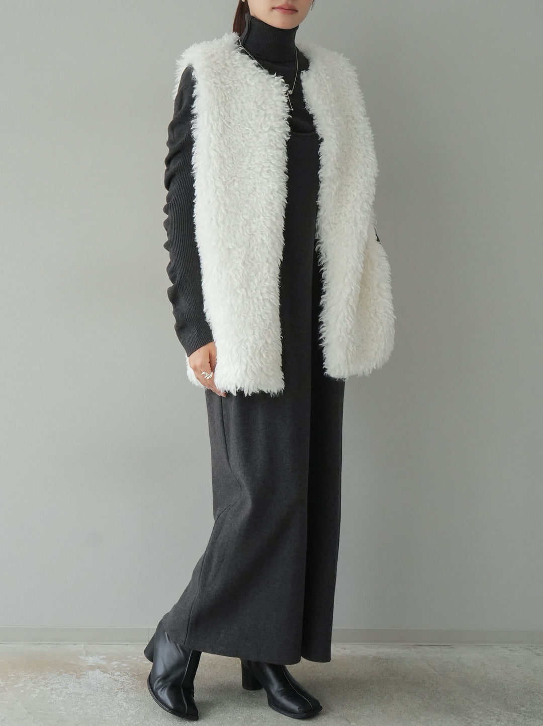 [SET] 設計袖高領針織＆無袖套裝 + 設計袖高領針織＆無袖套裝 (2set)