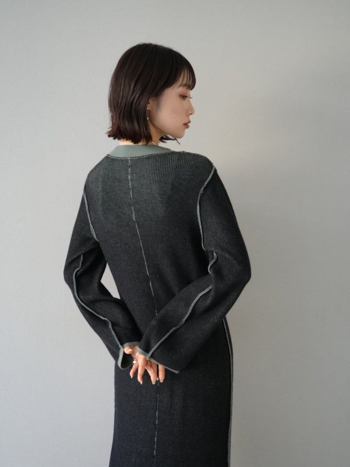 [Pre-order] Reversible color-coordinated ribbed knit dress/black x green