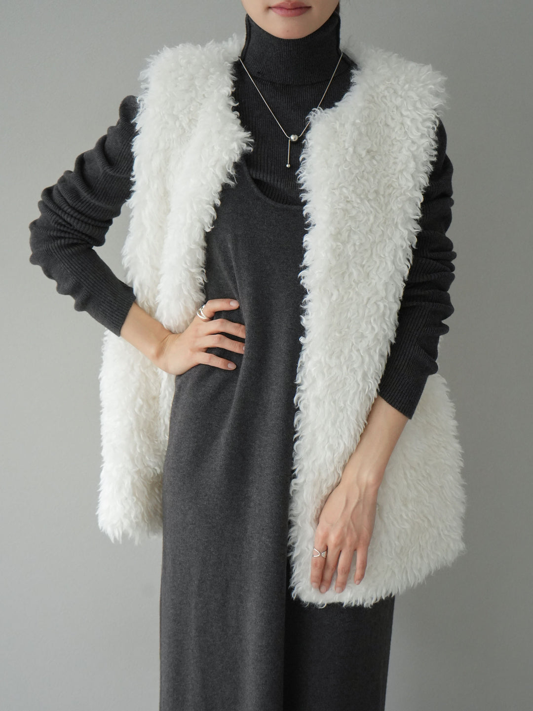 [SET] 設計袖高領針織＆無袖套裝 + 設計袖高領針織＆無袖套裝 (2set)