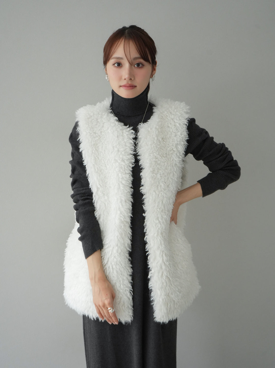 [SET] 設計袖高領針織＆無袖套裝 + 設計袖高領針織＆無袖套裝 (2set)